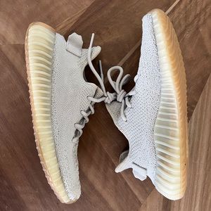 Yeezy Boost 350 V2 ‘Sesame’